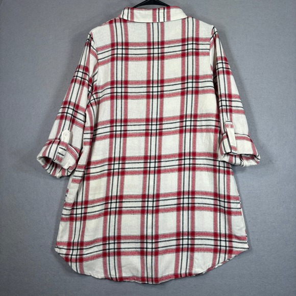 Wisconsin Badgers Women's Plaid Nightshirt Red White Embroidered Large NEW - Picture 2 of 9